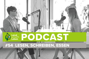 Maria Fanninger und Manuel Schätzer im Podcast-Studio von Land schafft Leben | © Land schafft Leben