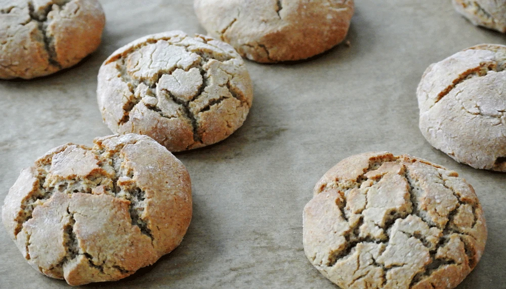 &amp;quot;Scones&amp;quot; - englische Brötchen mit Butter