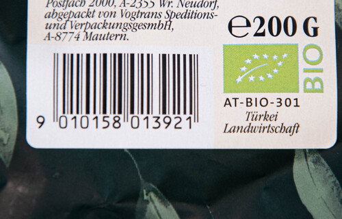 Verpackung mit Strichcode | © Land schafft Leben