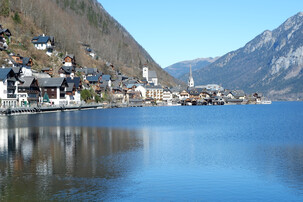 Hallstatt vom See aus | © Land schafft Leben