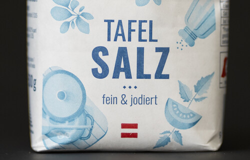 Eine Packung Tafelsalz | © Land schafft Leben 