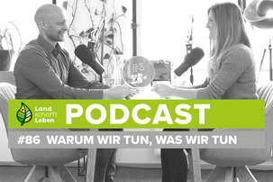 Maria Fanninger und Hannes Royer im Podcast-Studio von Land schafft Leben | © Land schafft Leben