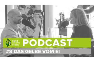 Maria Fanninger und Hannes Royer im Podcast-Studio von Land schafft Leben | © Land schafft Leben