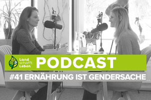 Maria Fanninger und Marita Haas im Podcast-Studio von Land schafft Leben | © Land schafft Leben